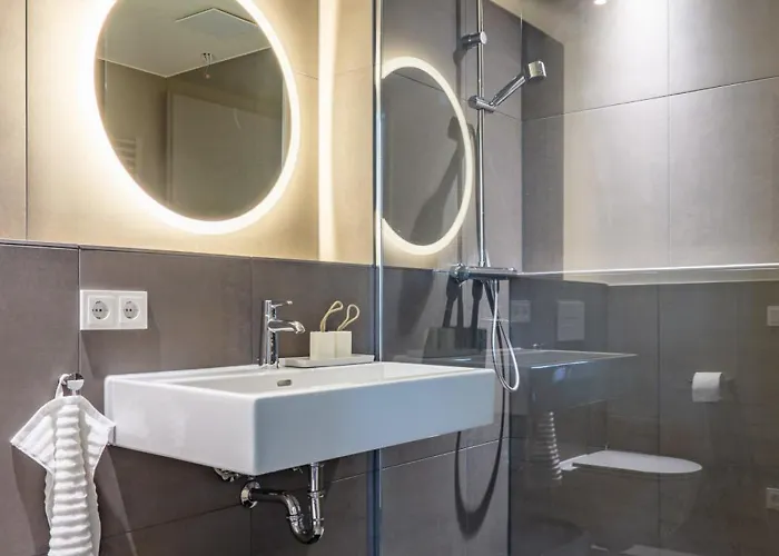 Lejlighed Homely! Skyview Frankfurt Airport, Fair, Rooftop, Gym!