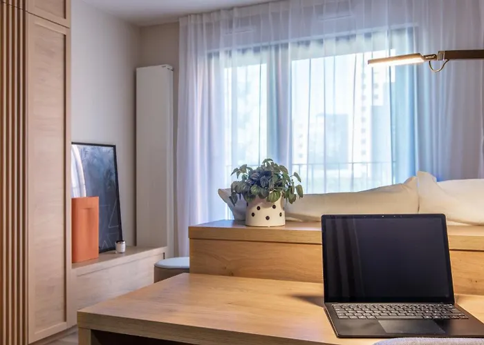 Apartman Homely! Skyview Frankfurt Airport, Fair, Rooftop, Gym! Frankfurt am Main