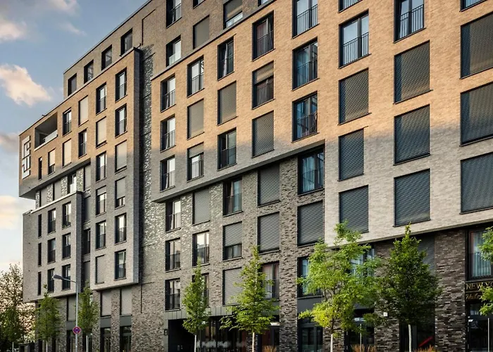 Homely! Skyview Frankfurt Airport, Fair, Rooftop, Gym! Apartman