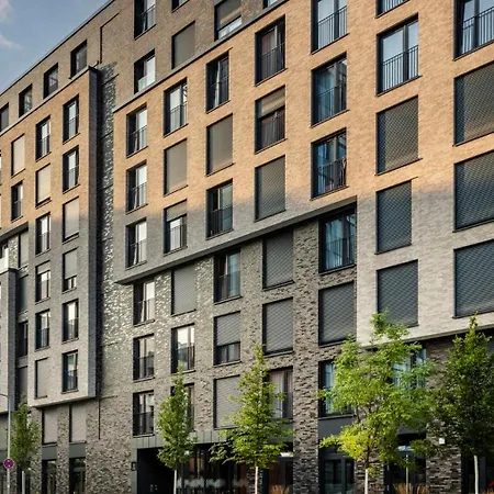 Homely! Skyview Frankfurt Airport, Fair, Rooftop, Gym! Lägenhet