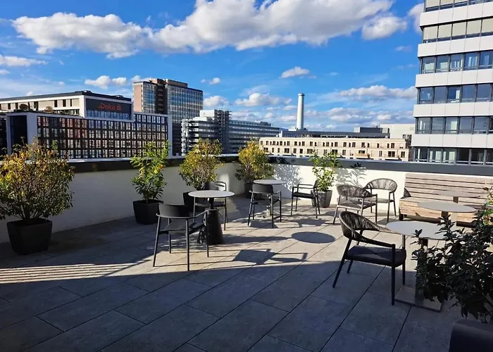 Lägenhet Homely! Skyview Frankfurt Airport, Fair, Rooftop, Gym! Frankfurt am Main